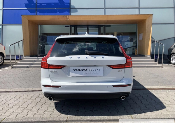 Volvo V60 cena 139900 przebieg: 57000, rok produkcji 2021 z Kraków małe 301